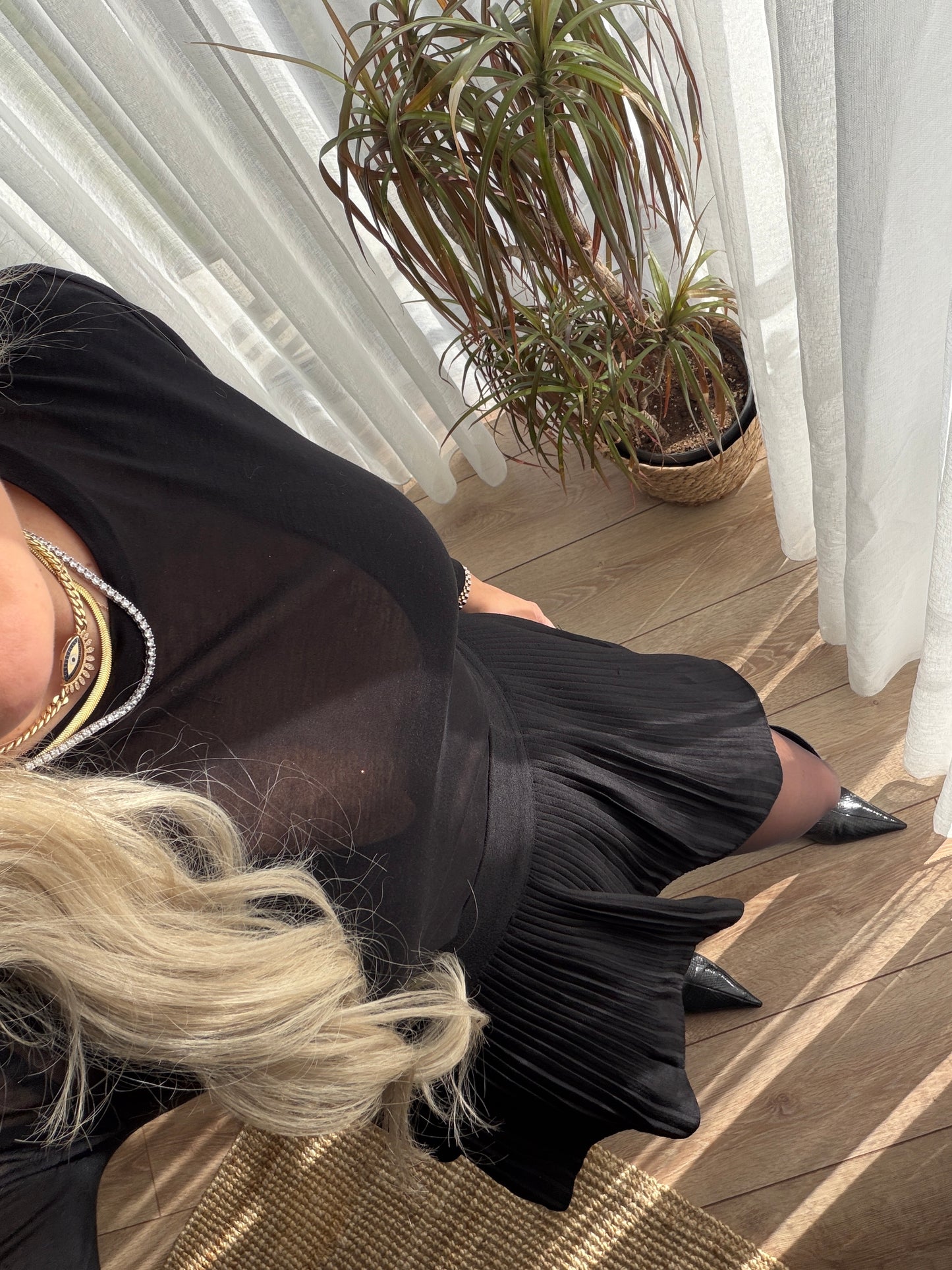 SİYAH TRANSPARAN BLUZ