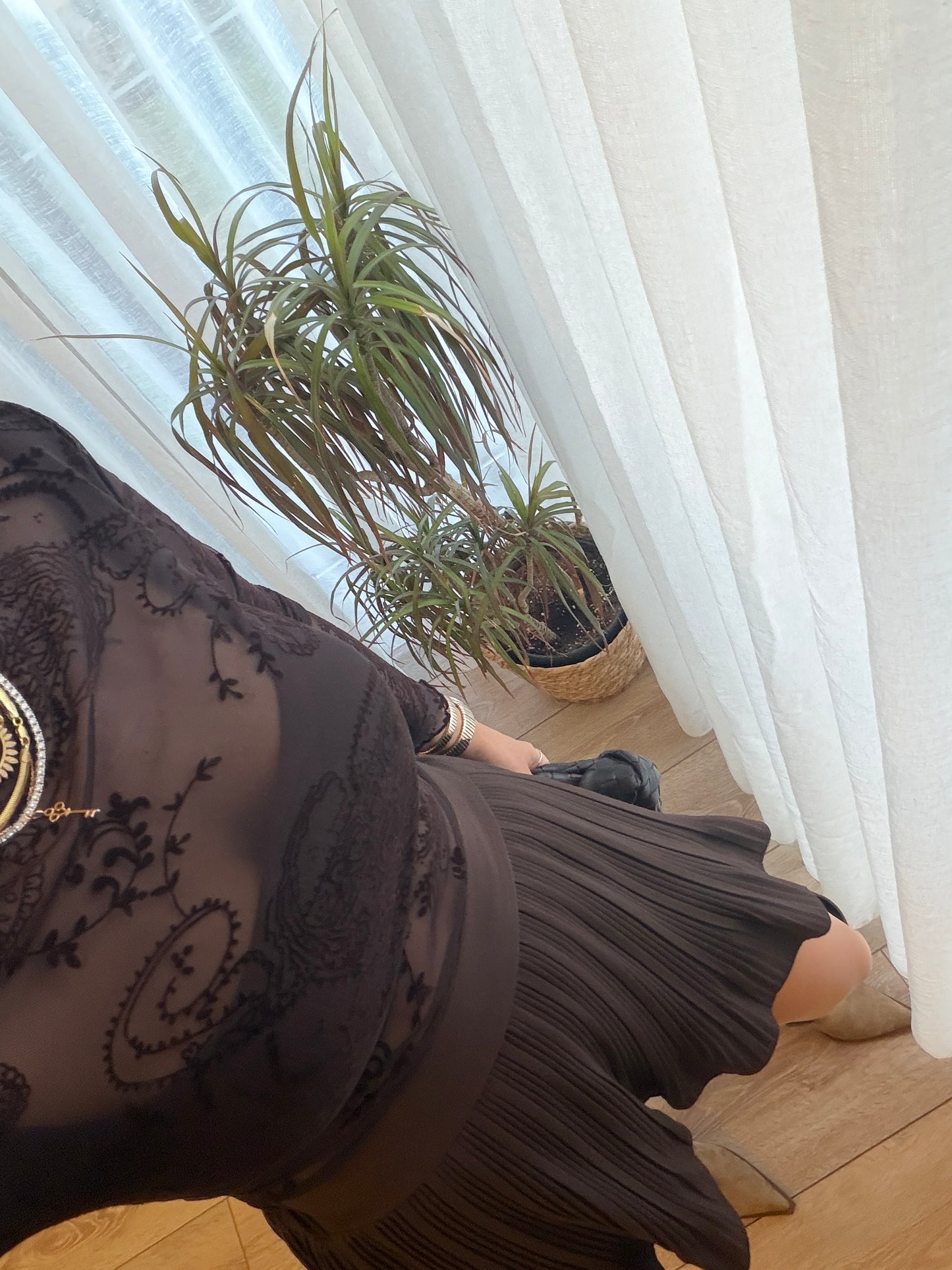 KAHVERENGİ TRANSPARAN BLUZ