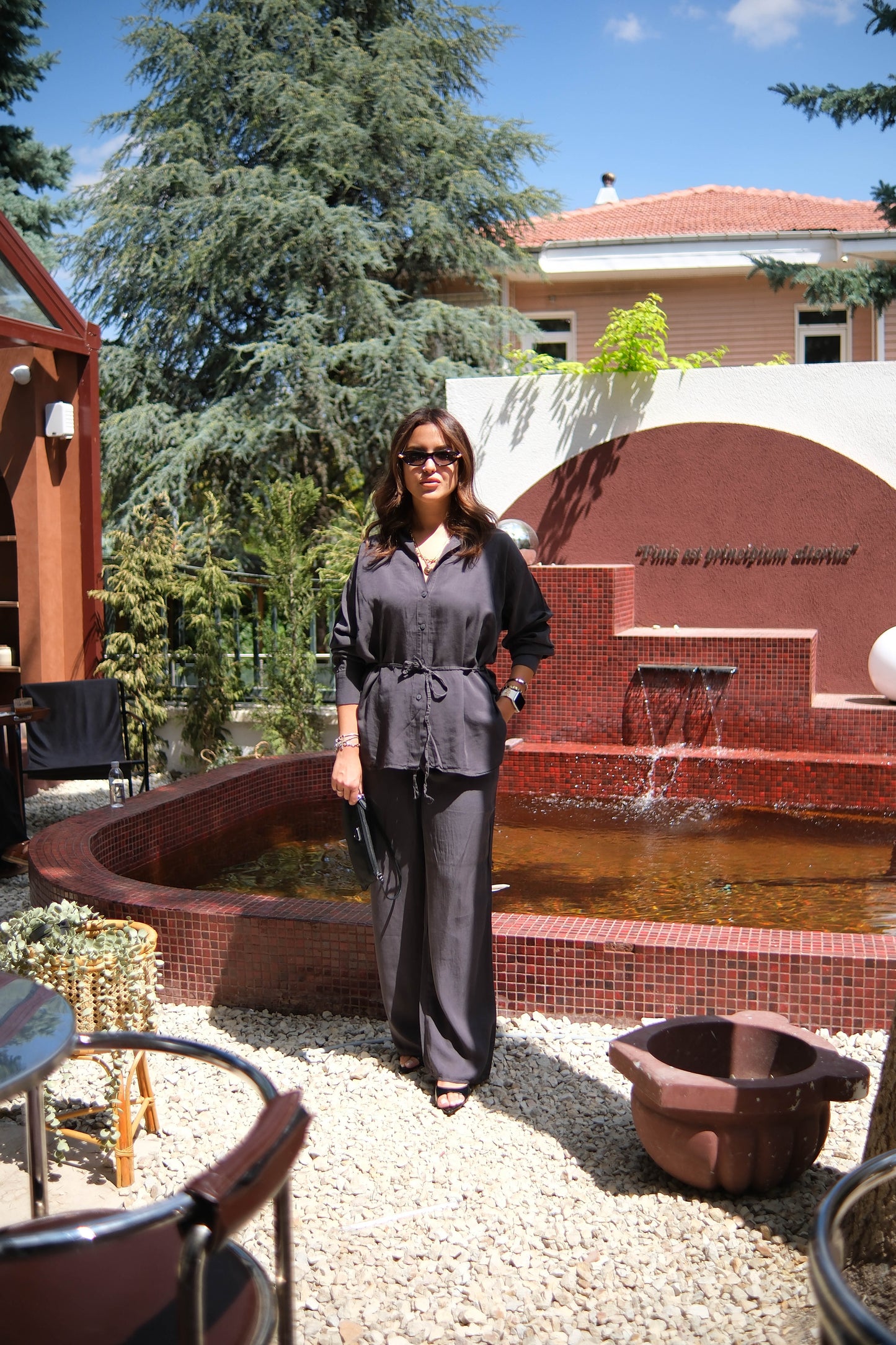 GRİ İP KEMER DETAYLI TAKIM
