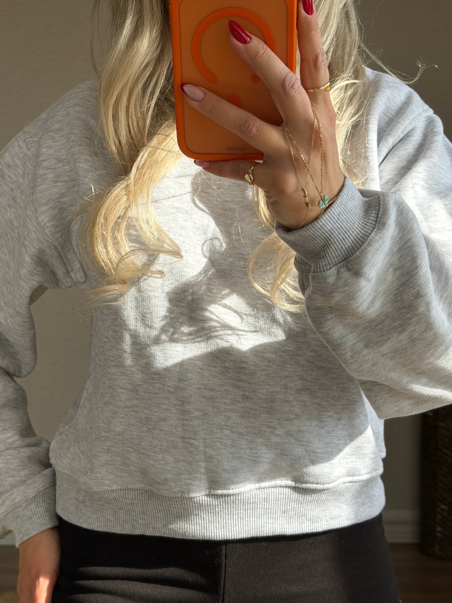 GRİ EŞOFMAN ÜSTÜ