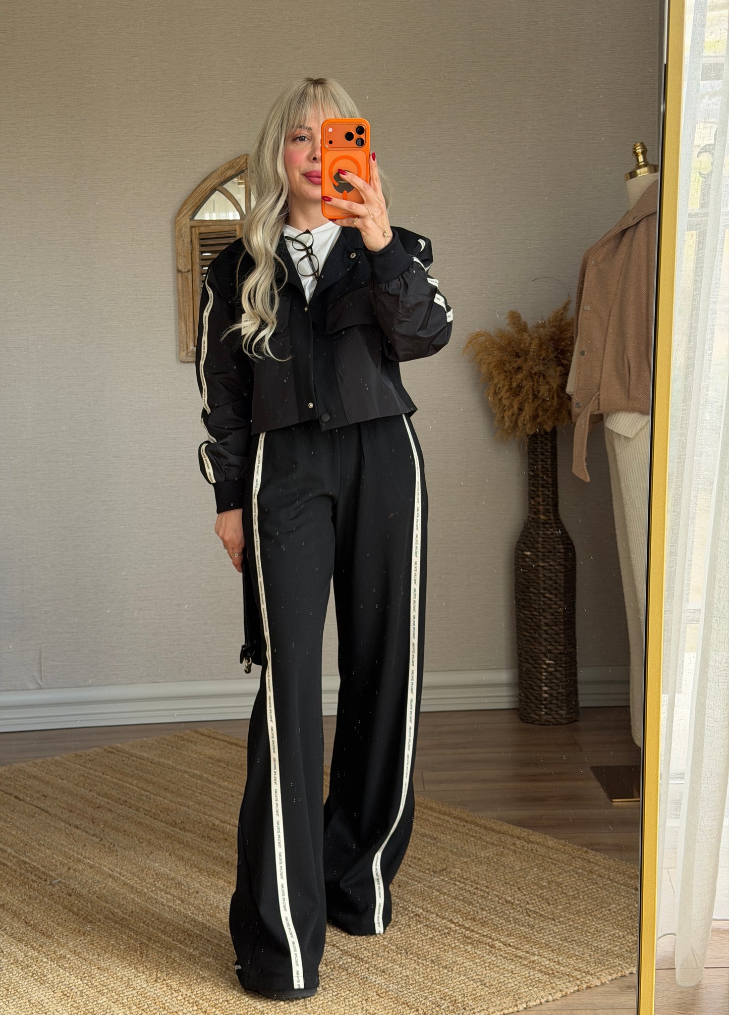 SİYAH ŞERİT DETAYLI TAKIM