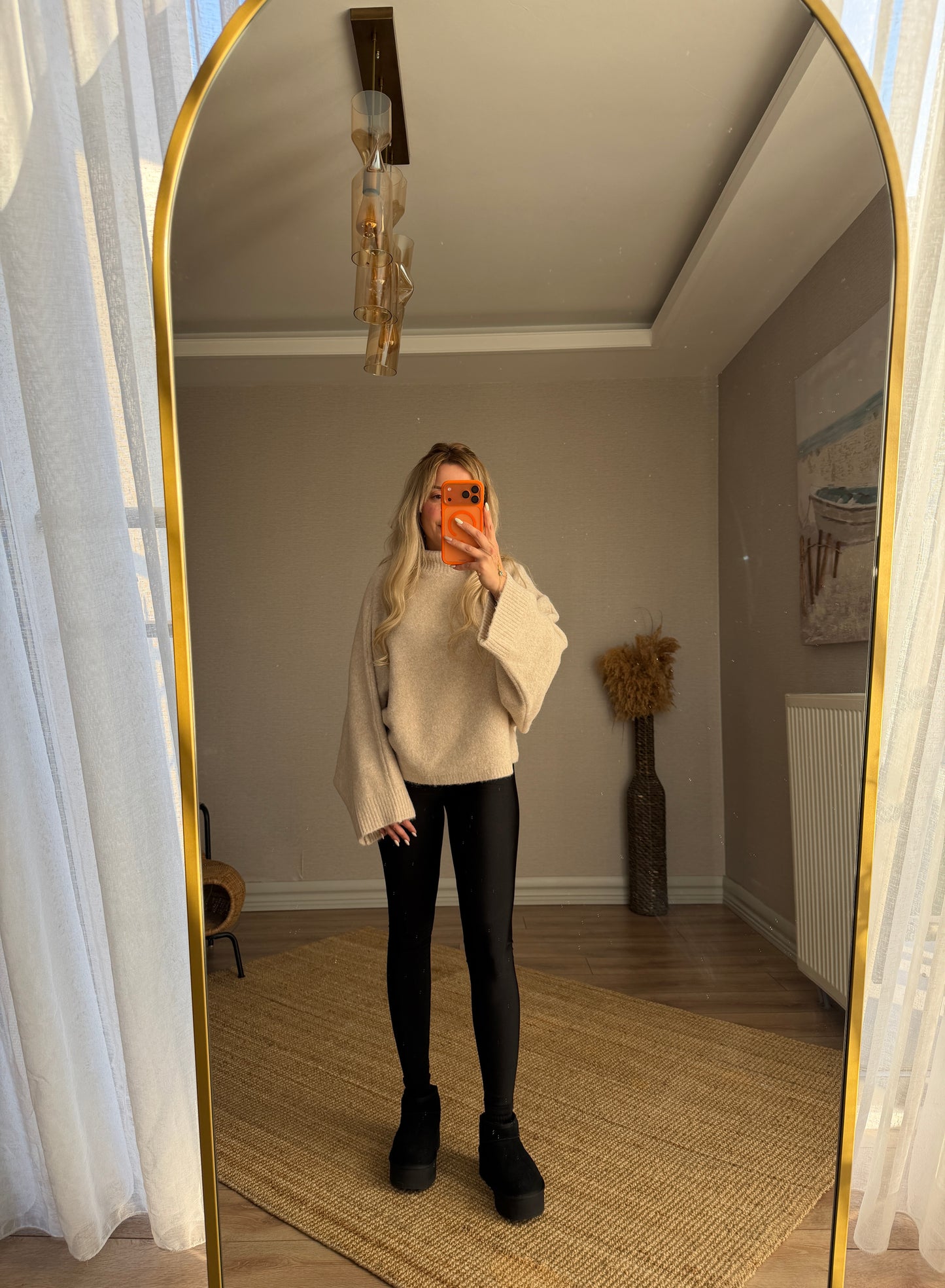 DİLVİN KREM RENK YARASA KOL KAZAK