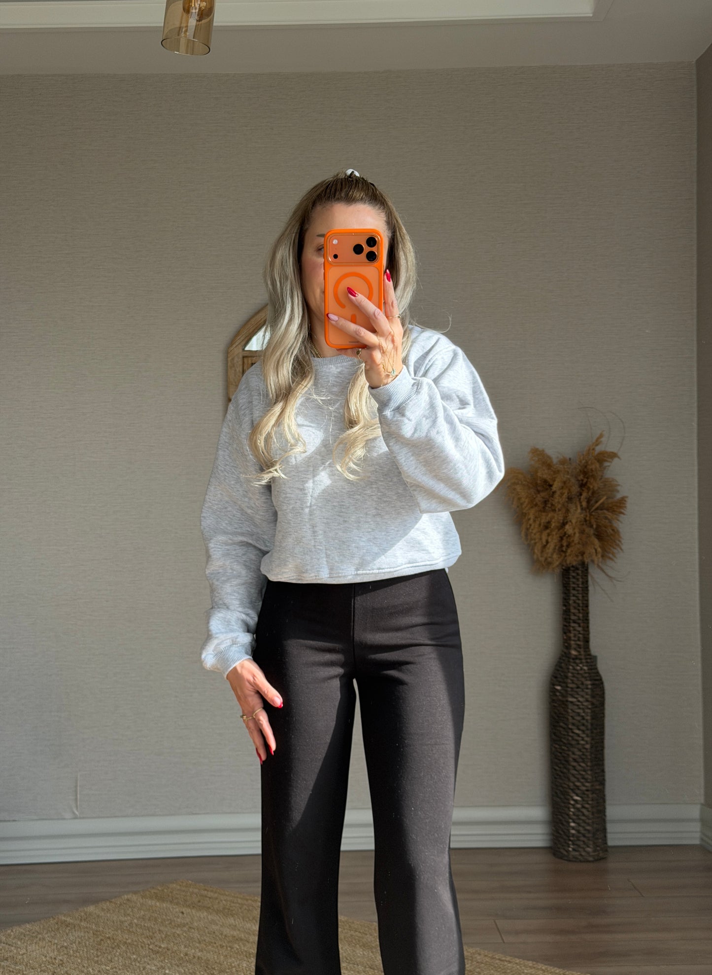 GRİ EŞOFMAN ÜSTÜ