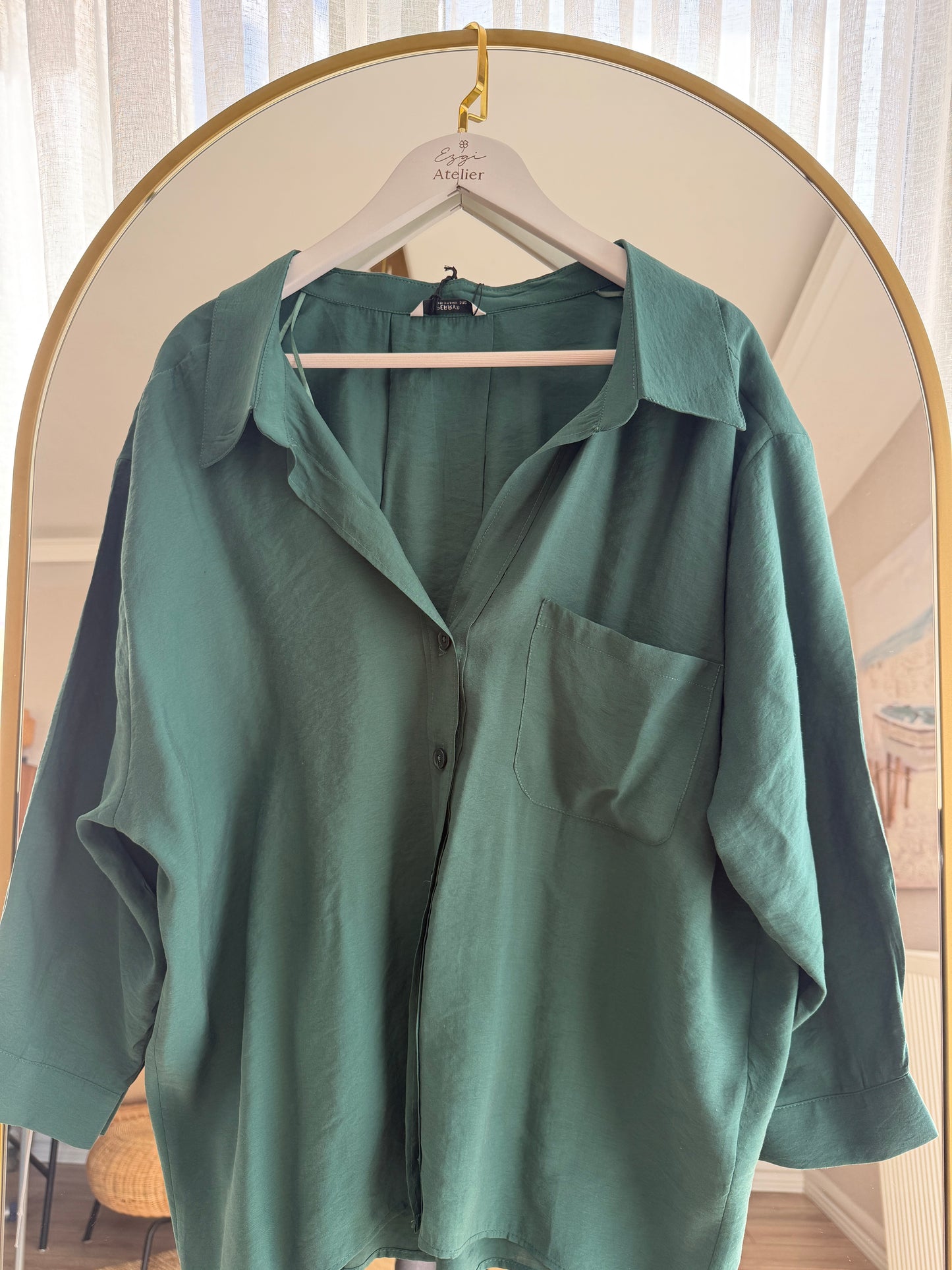 KOYU YEŞİL TENSEL GÖMLEK