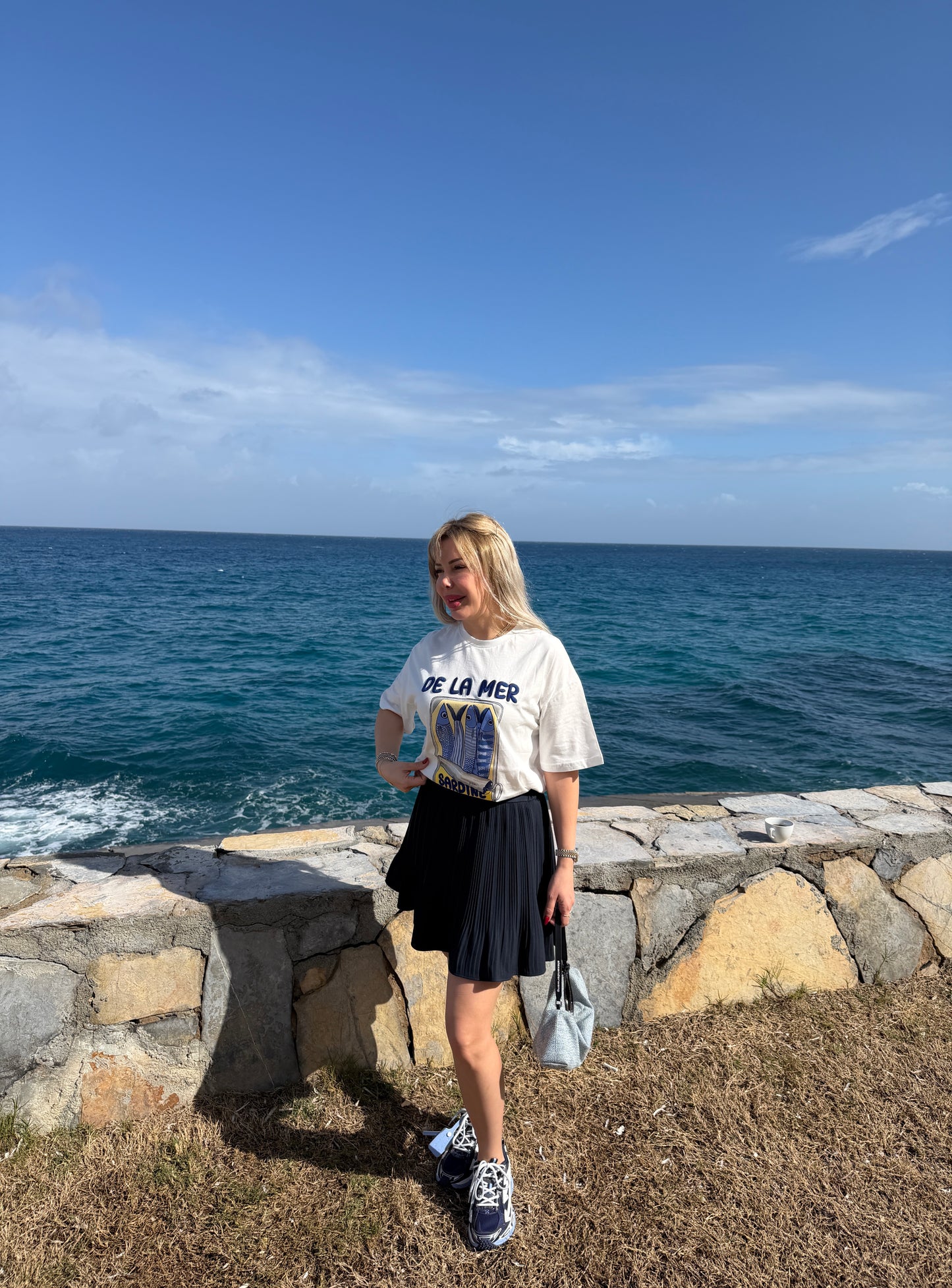 BALIK FİGÜRLÜ TİŞÖRT