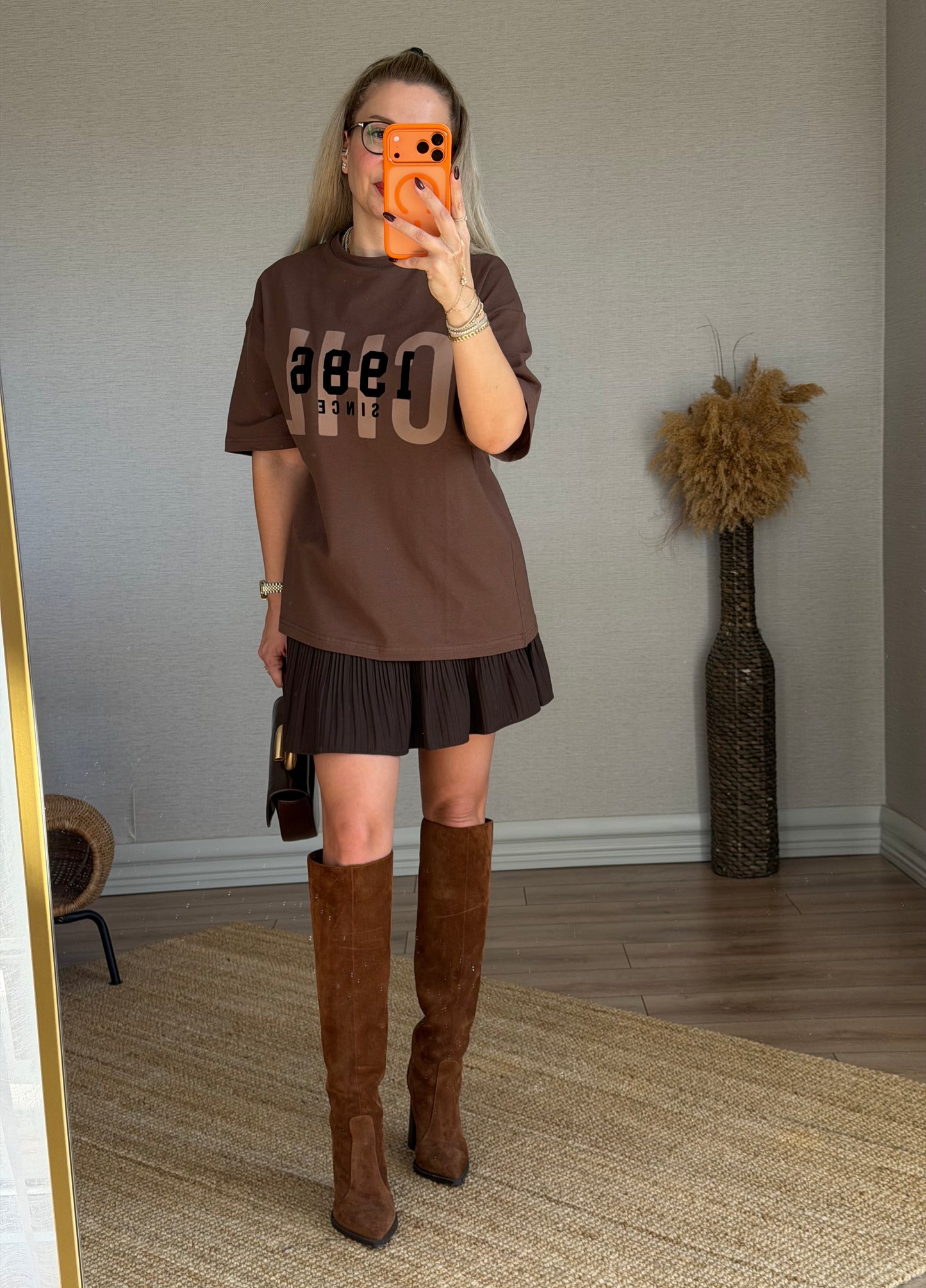 KAHVERENGİ TİŞÖRT