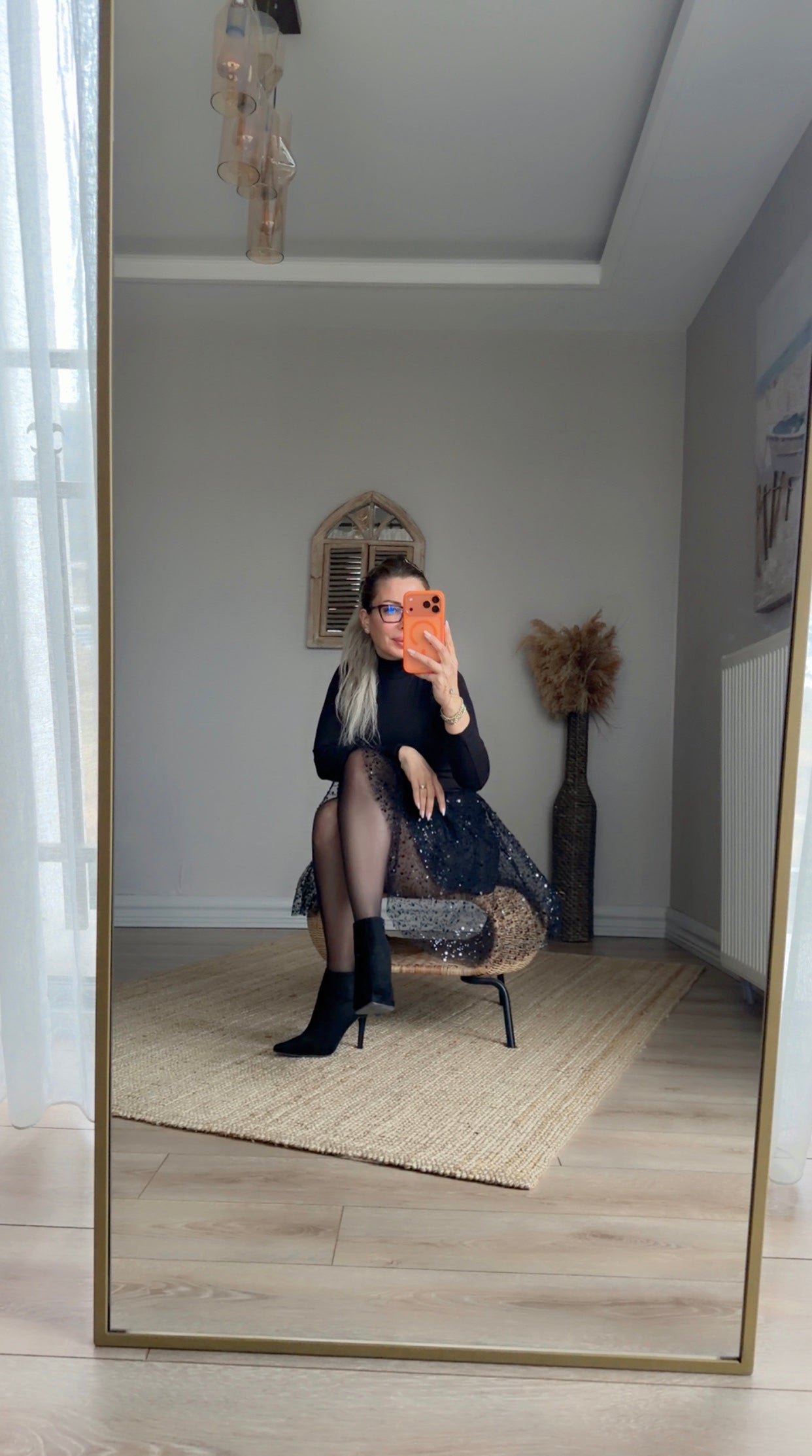 PULLU İNCİLİ ETEK