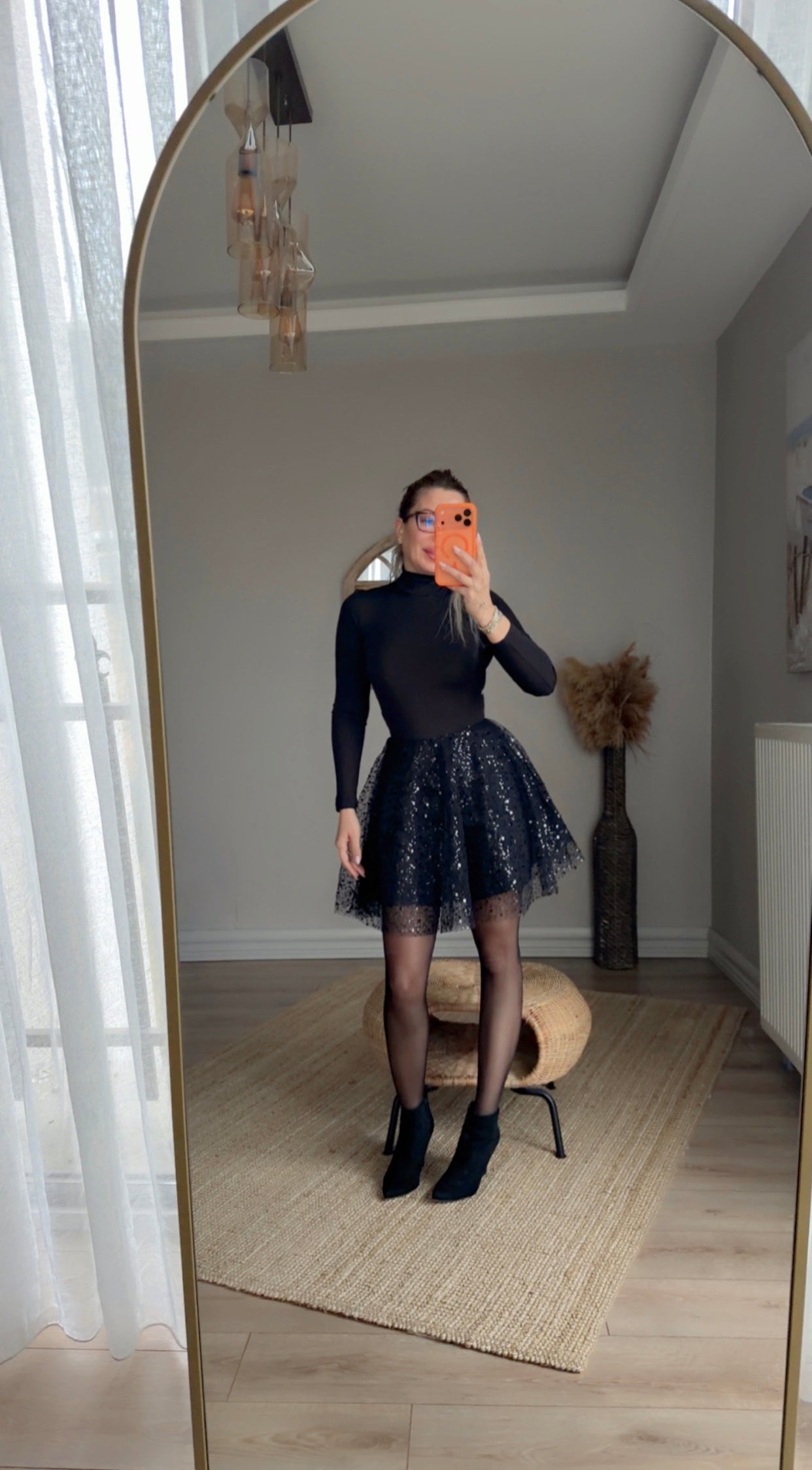 PULLU İNCİLİ ETEK