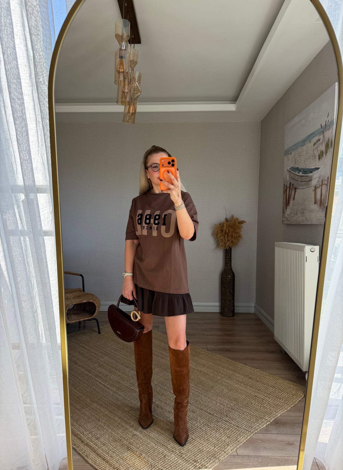 KAHVERENGİ TİŞÖRT