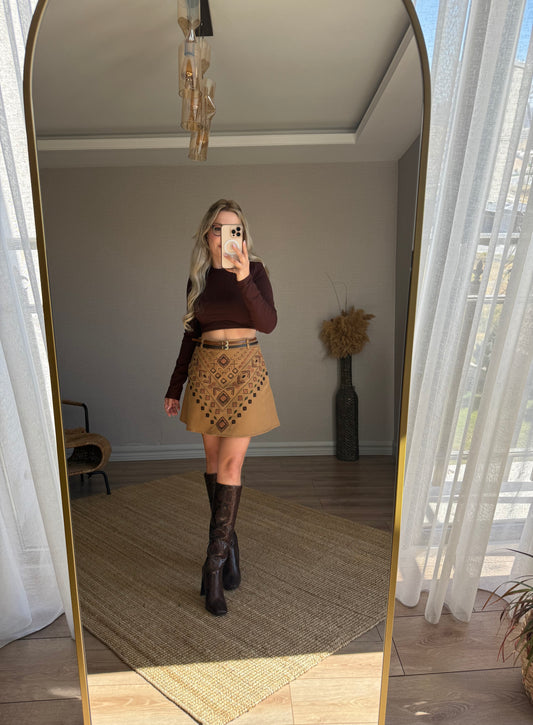 NAKIŞ DETAYLI ÇİFTKEMERLİ ETEK